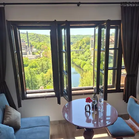 Bolyarski Izgrev - Panoramic View Old Town Appartement Veliko Tarnovo