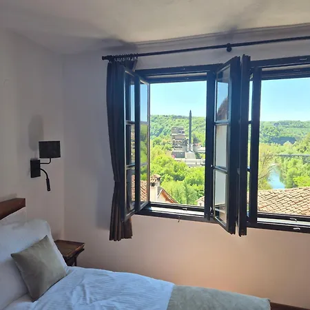 Appartement Bolyarski Izgrev - Panoramic View Old Town Veliko Tarnovo