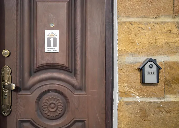 Bolyarski Izgrev - Panoramic View Old Town Апартаменты Велико-Тырново